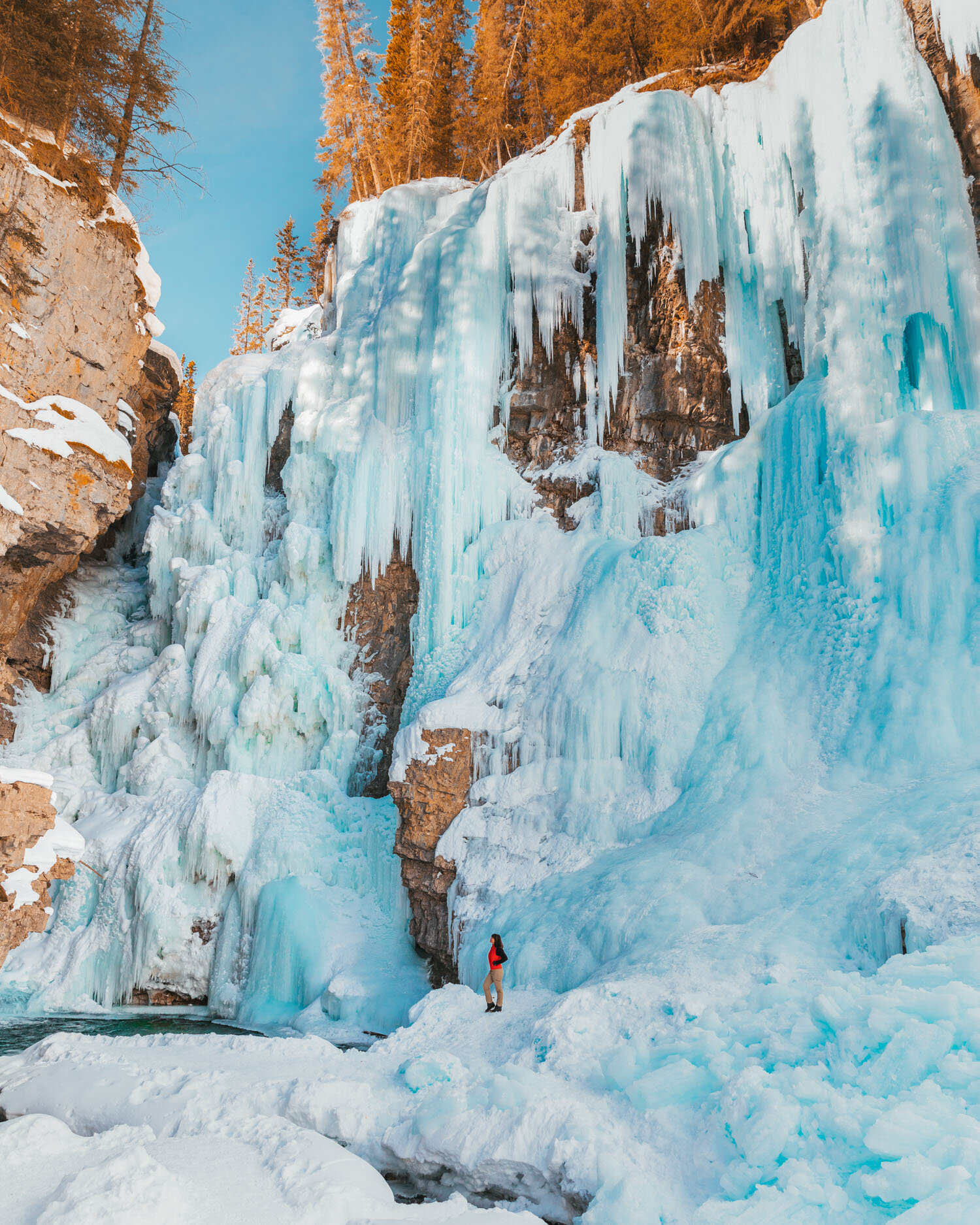 Johnston Canyon frozen Upper Falls // The Ultimate Guide to Visiting Banff in Winter