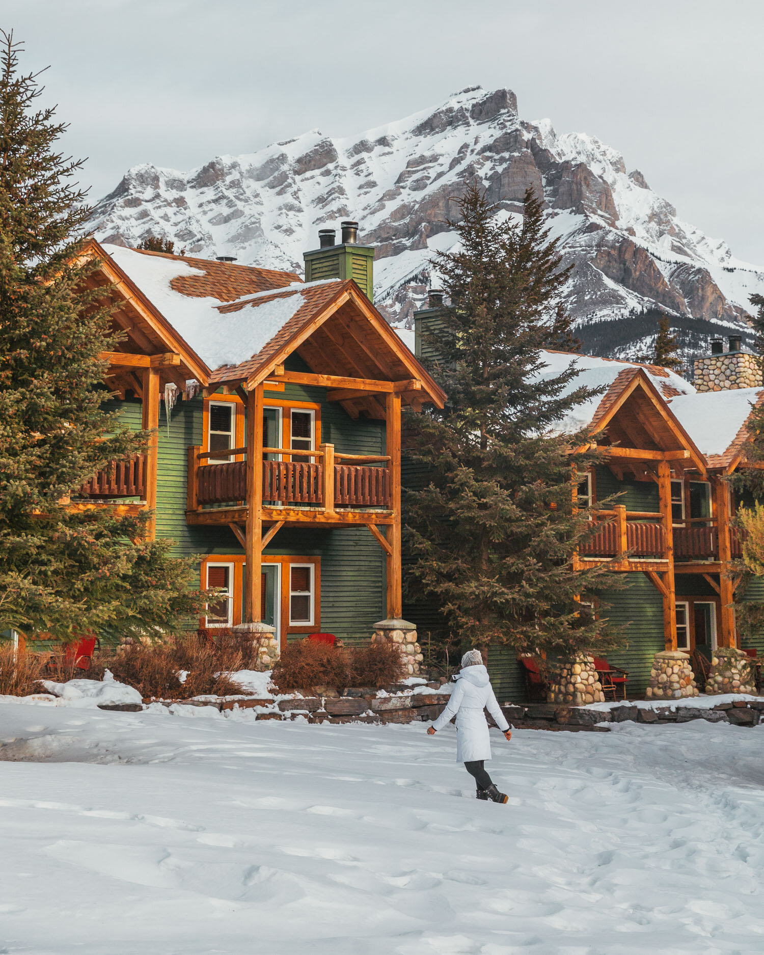 Buffalo Mountain Lodge // The Ultimate Guide to Visiting Banff in Winter