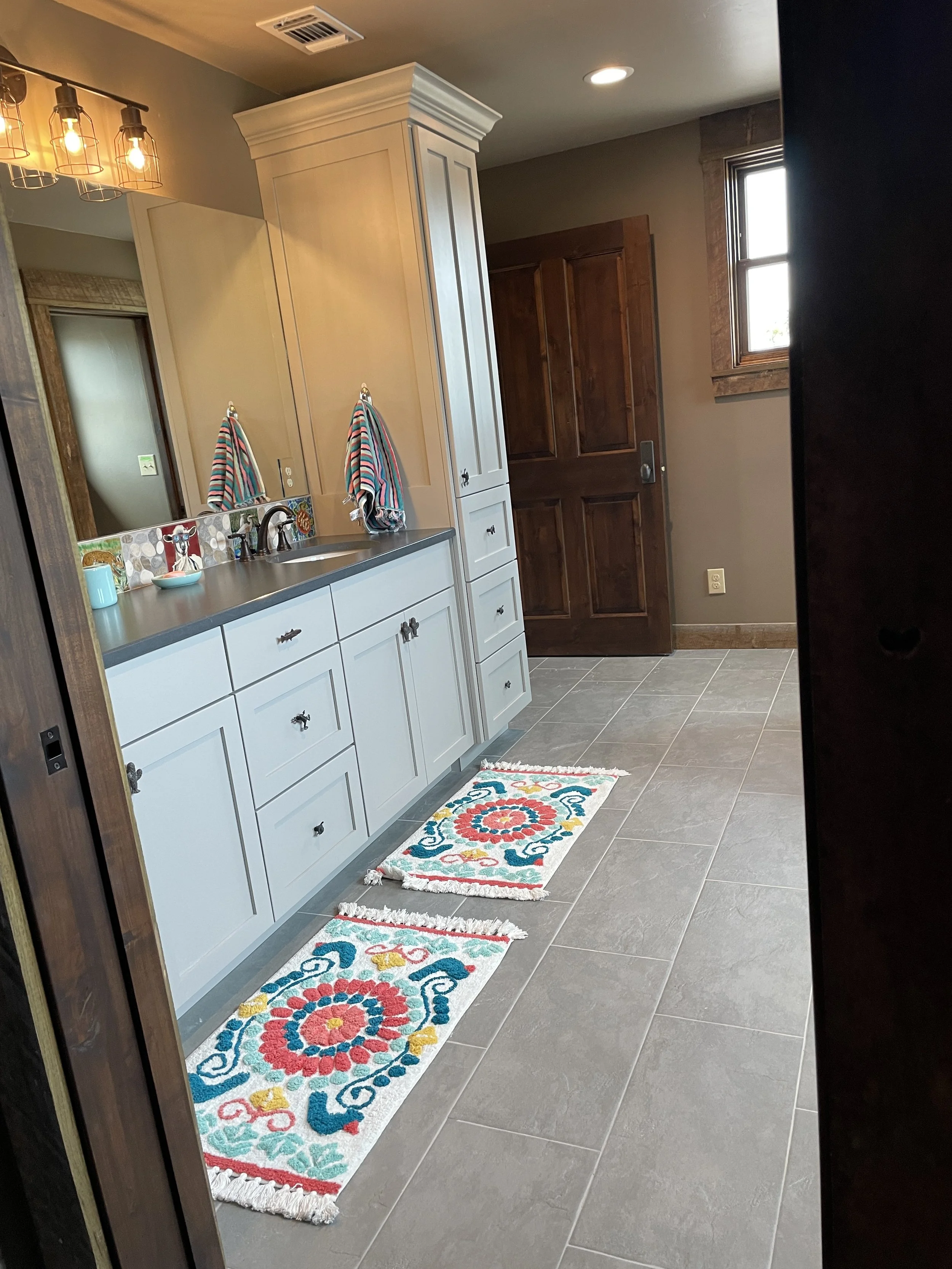 Upstairs Bath.JPG