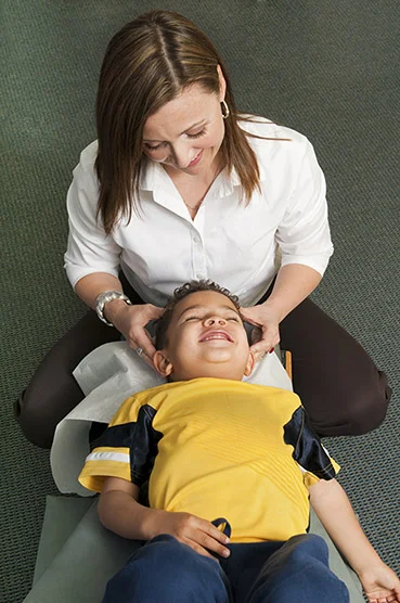 Whether you are experiencing chronic pain, migraines, sports or auto injuries, or just run-of-the-mill back pain, Complete Chiropractic HEalth is the up to the challenge. Located in Saint Paul just off of Grand Avenue, we are easy to reach as well.