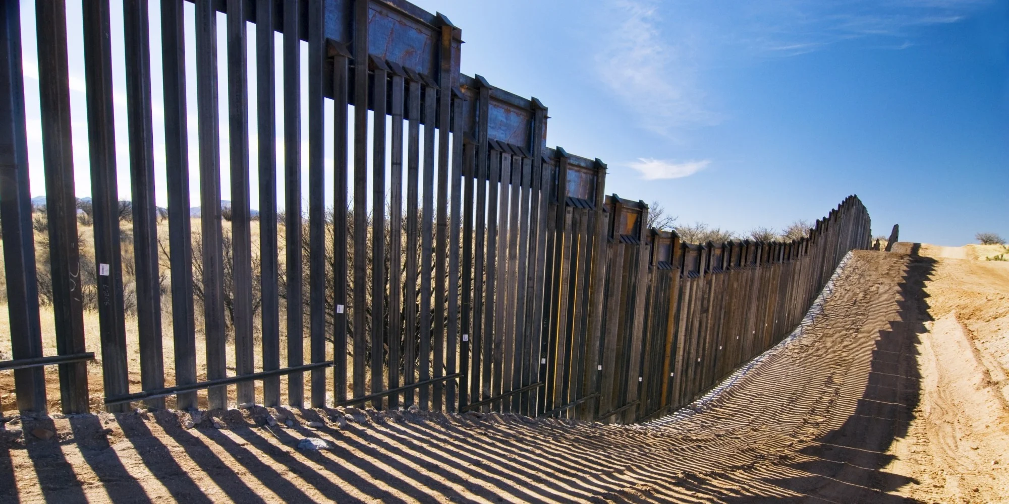 Mexican-American-border-wall.jpg