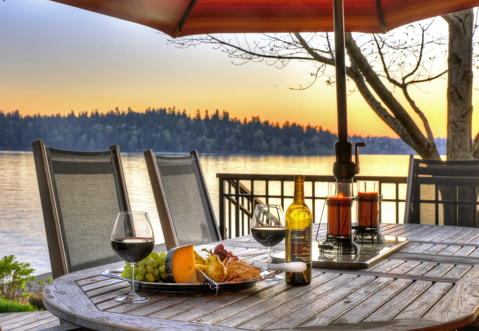 Residential Architects in Seattle TCA Architecture designed this beautiful, high end home with a view of Lake Washington