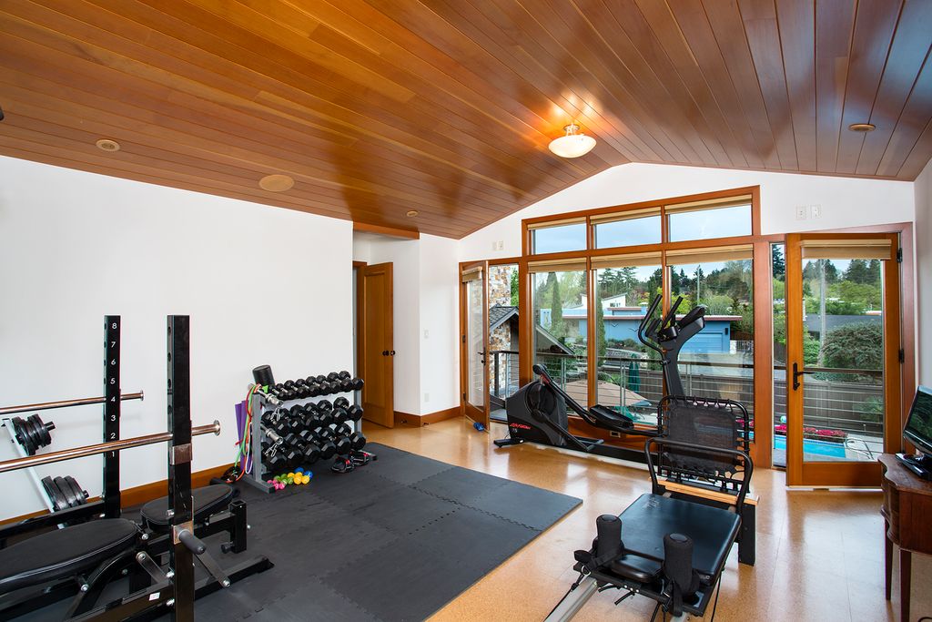Home gym design by Seattle architecture firm TCA Architecture