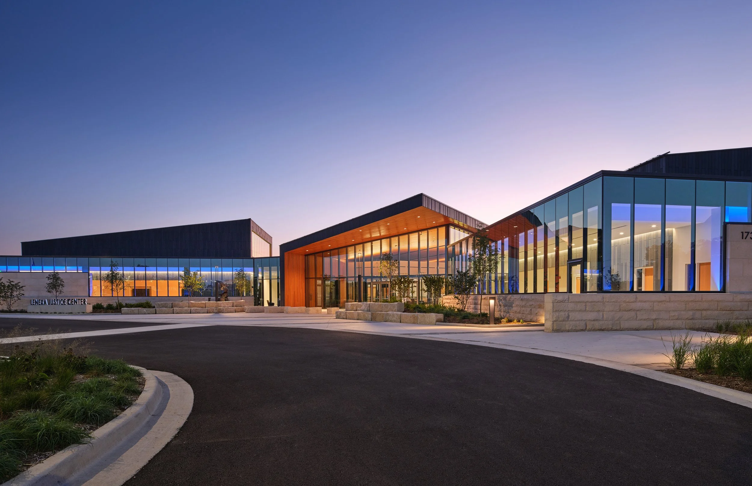 21-21 Lenexa Justice Center 1109_HR.jpg