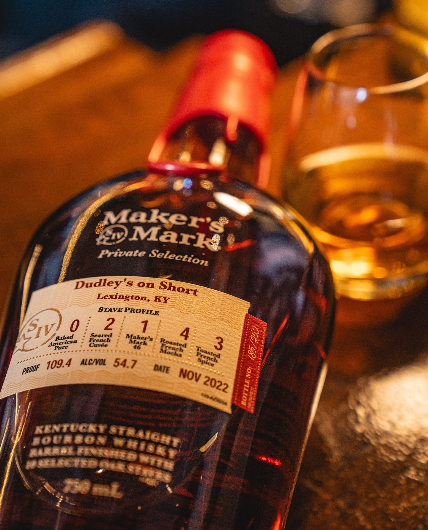 Our Private Selection @makersmark makes a perfect nightcap! You can also purchase a bottle to take home! ⁠
⁠
#dudleysonshort #makersmark #visitlex #sharethelex #lexeats