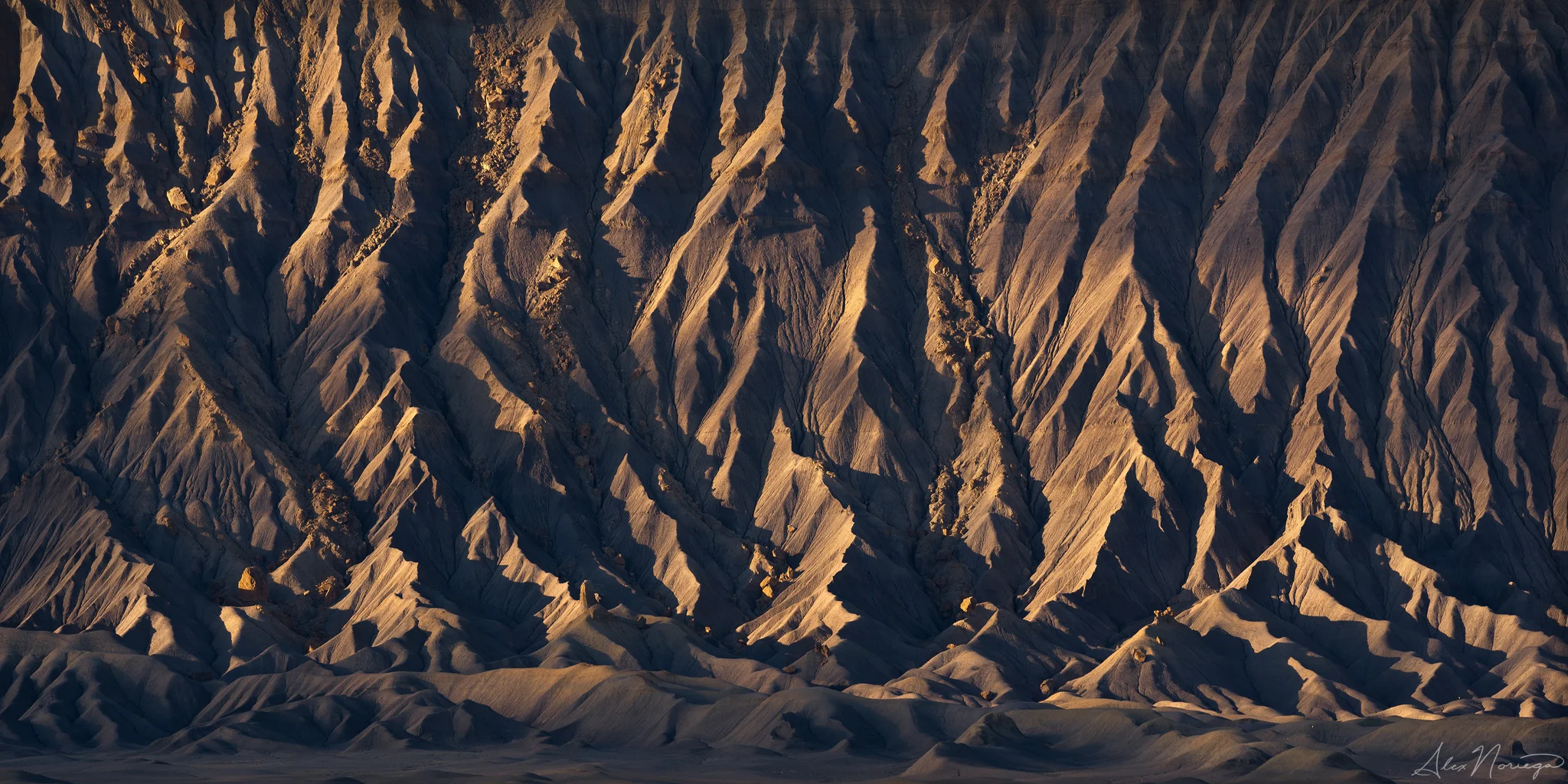 THE GREAT WALL