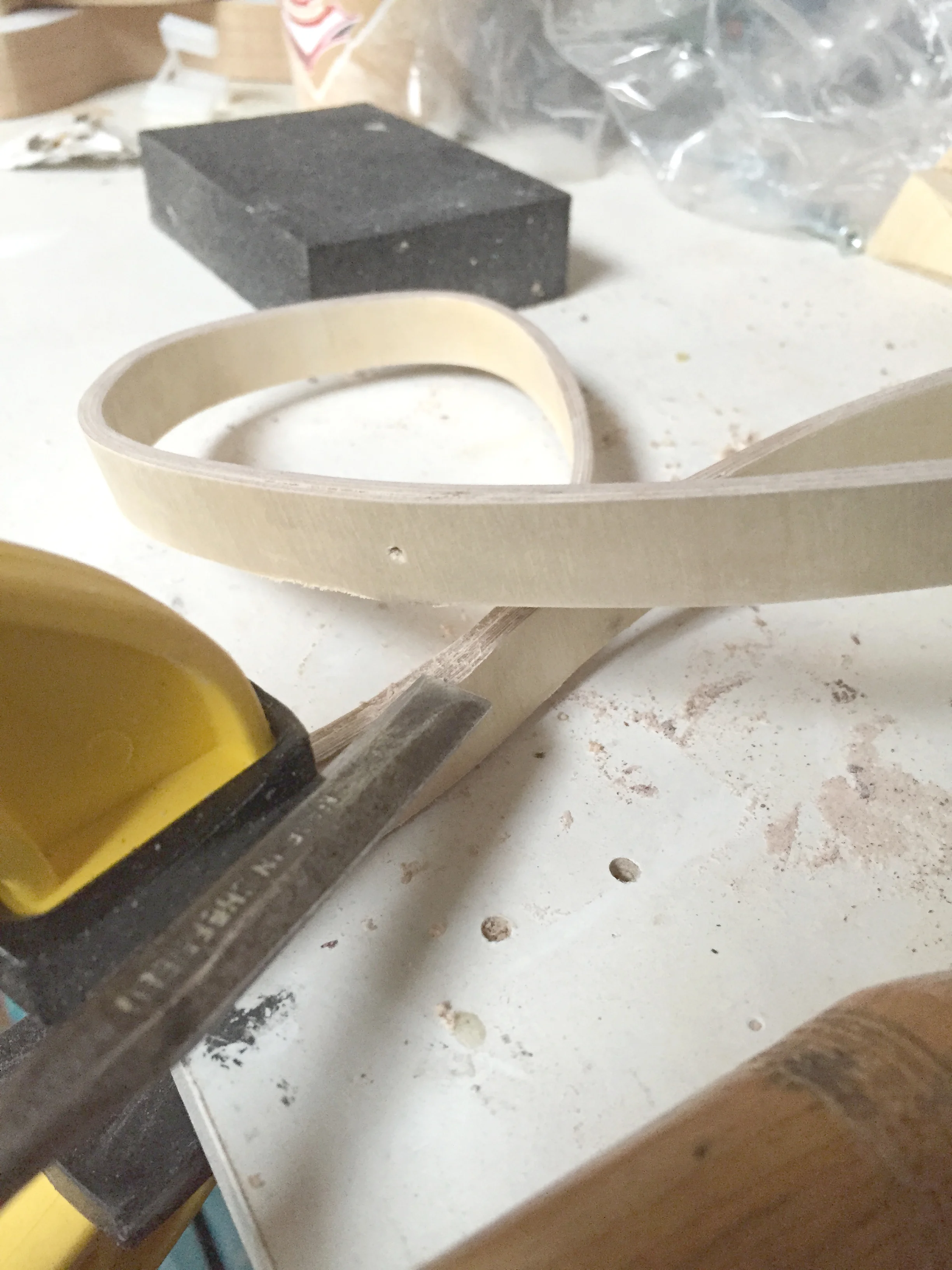 split easy chair manufacture (fifth scale model)