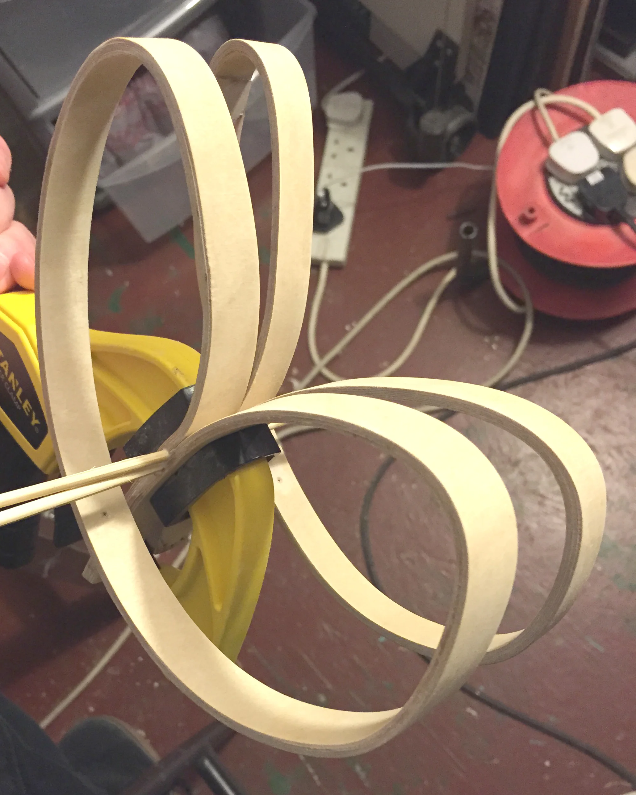 split easy chair joining the body with bamboo skewers (fifth scale model)