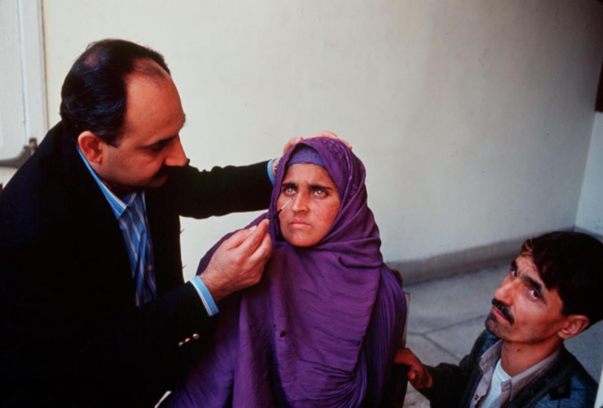 Sharbat Gula, National Geographic , 2002