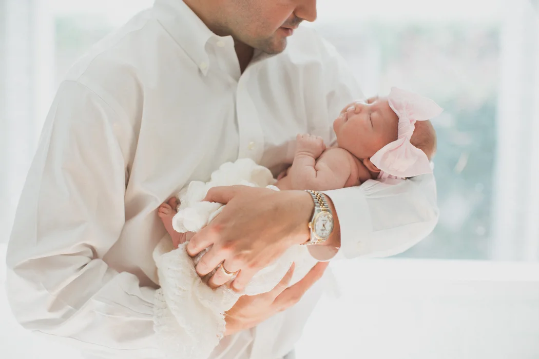 fort worth newborn photographer, dallas newborn photographer, newborn floral photographer, dallas lifestyle photographer, fort worth lifestyle photographer, newborns with bows, allie michie lucas, matthew lucas