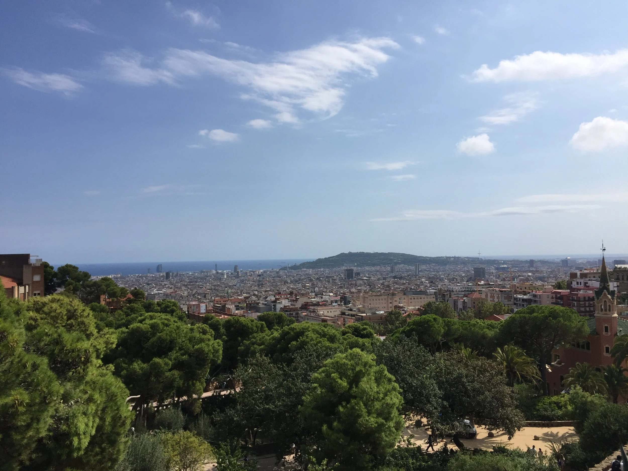 DUCKCHAR Adventure Guide: Destination Barcelona