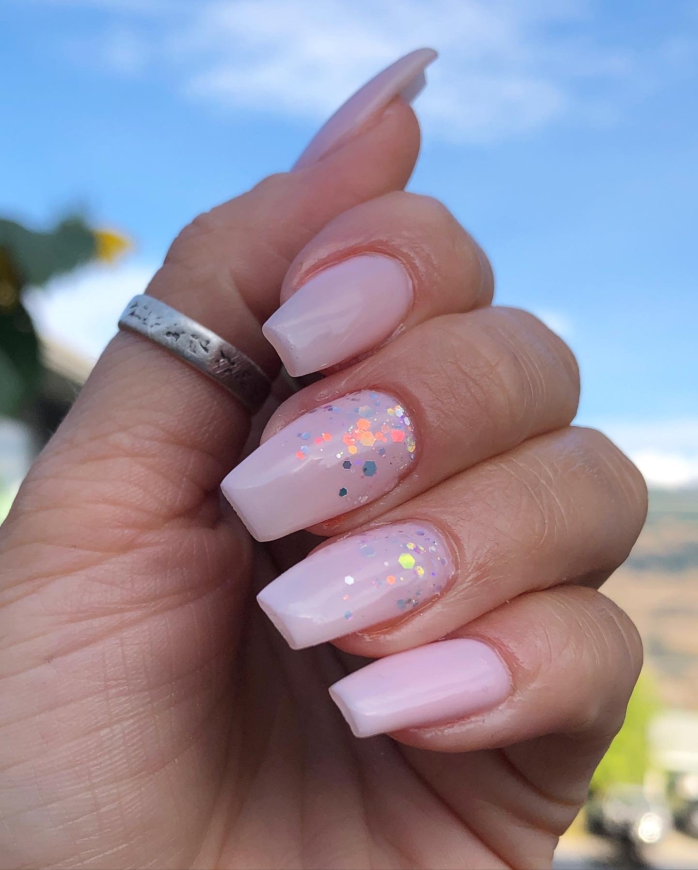 How Much Does Nail Art at a Salon Cost 2023? | Maniology