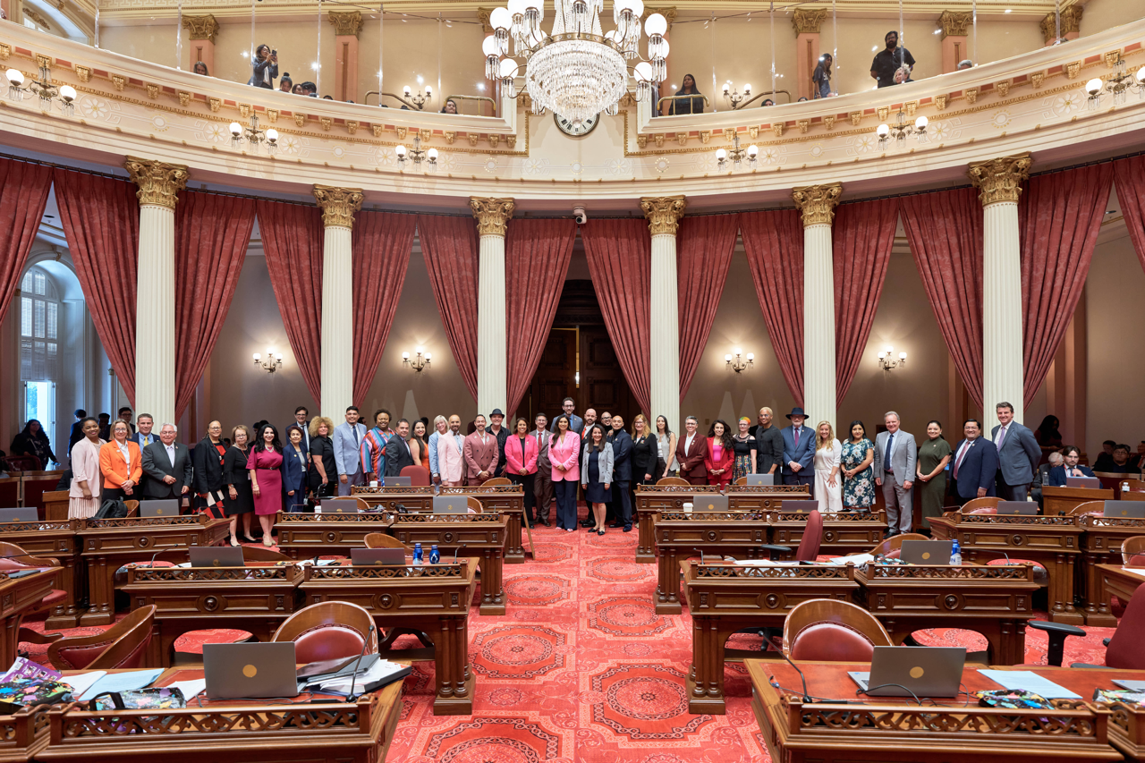 Capitol 6.png
