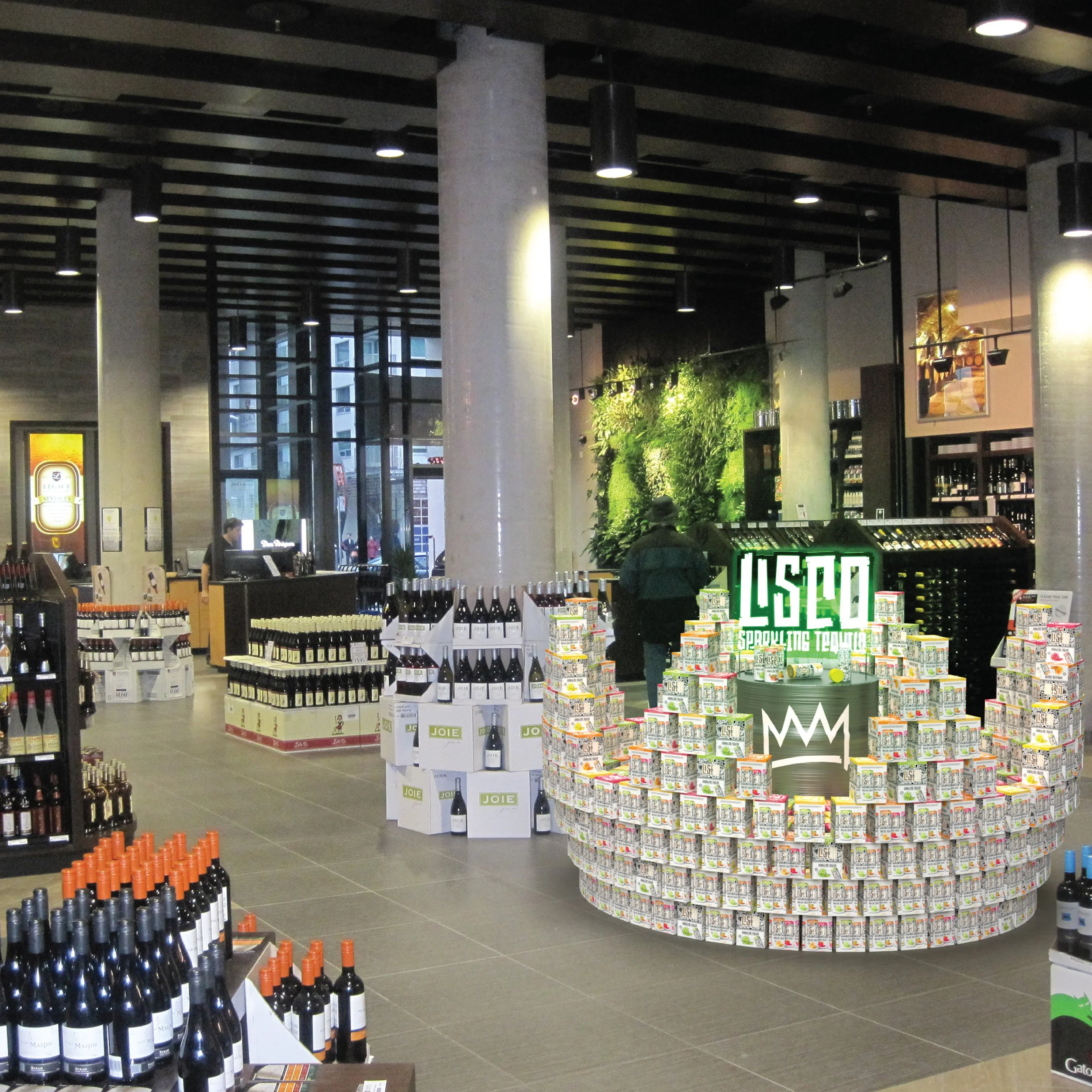 Lisco-cans_packs-display_2-01.jpg