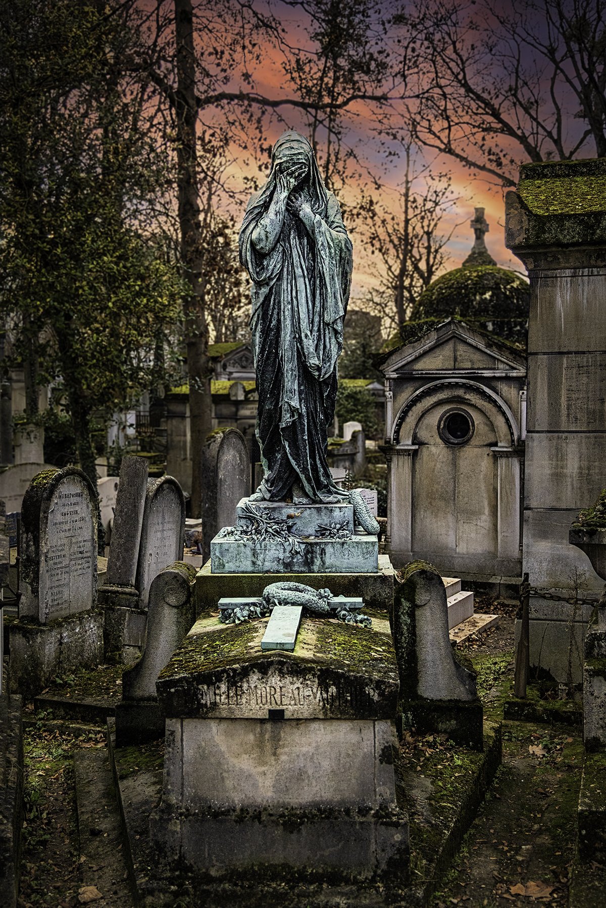 Pere Lachaise Cemetery