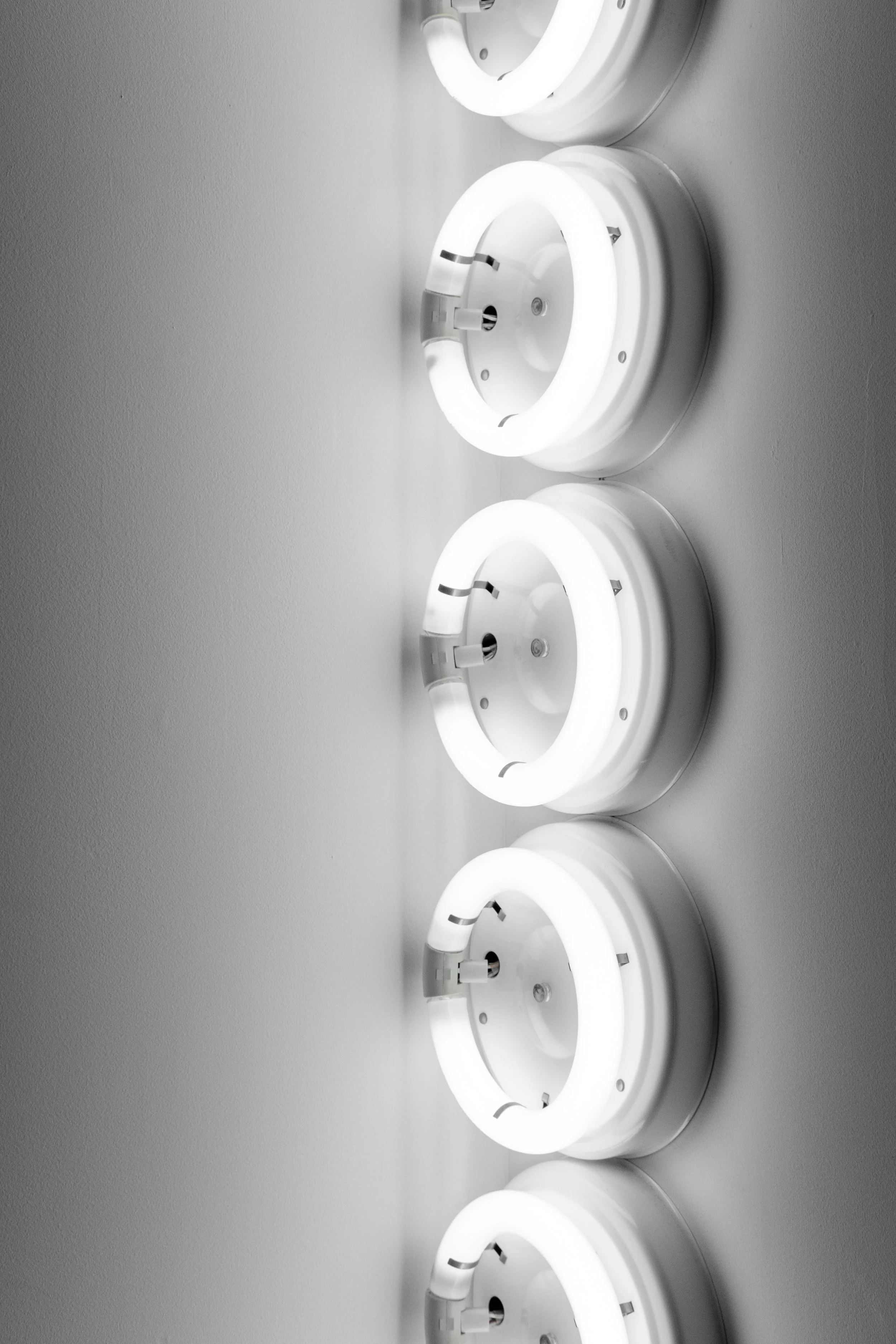 DanFlavin-04.jpg