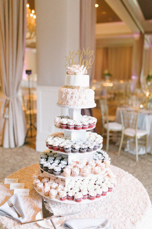 Palac Wedding Cake 9.16.17.jpg