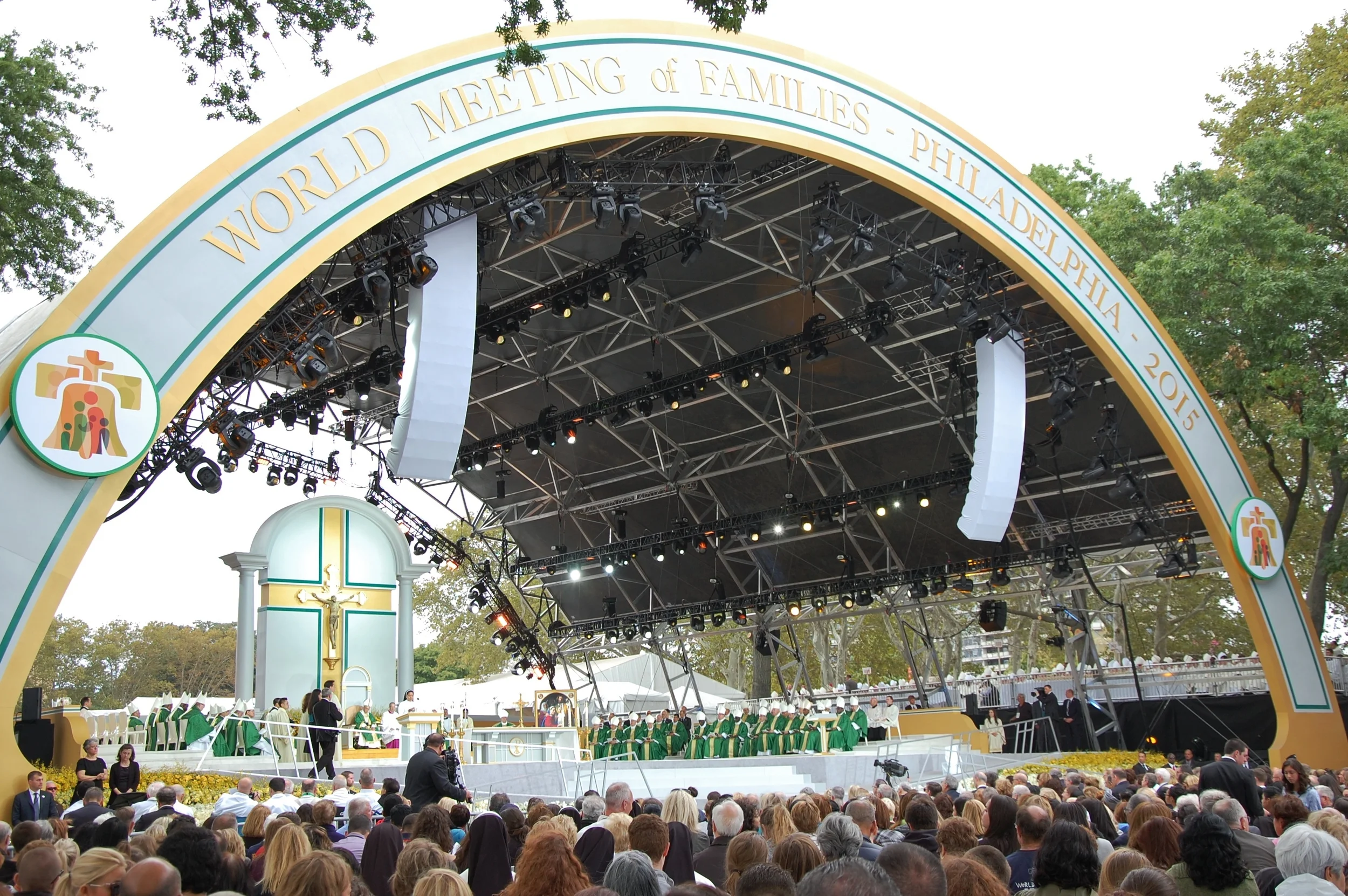 Philly Papal Mass-B.JPG