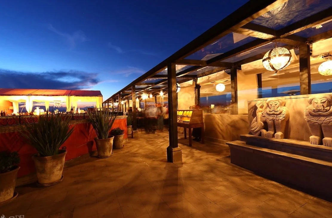 Lunas Rooftop Tapas Bar