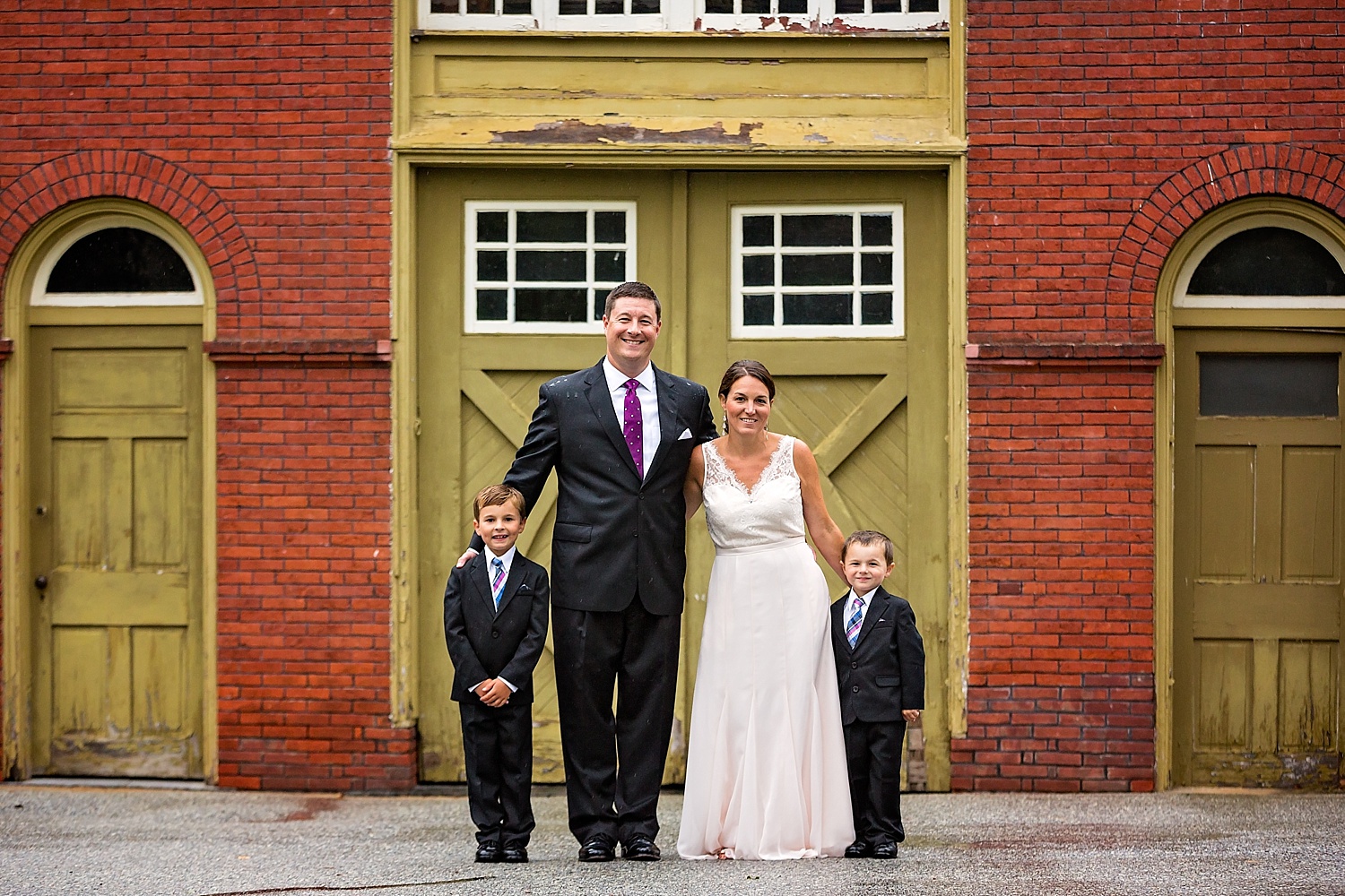 West Chester Pennsylvania Wedding Photographer Family Vow Renewal Anniversary Oakbourne Mansion Park rain photoshoot