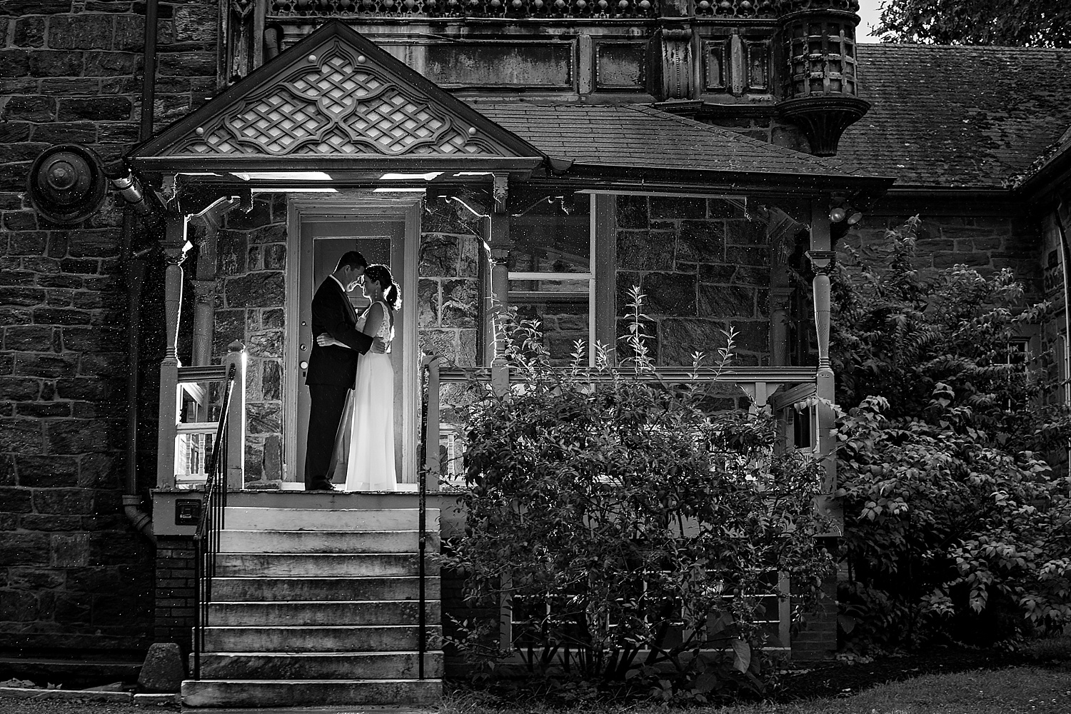 West Chester Pennsylvania Wedding Photographer Family Vow Renewal Anniversary Oakbourne Mansion Park rain photoshoot