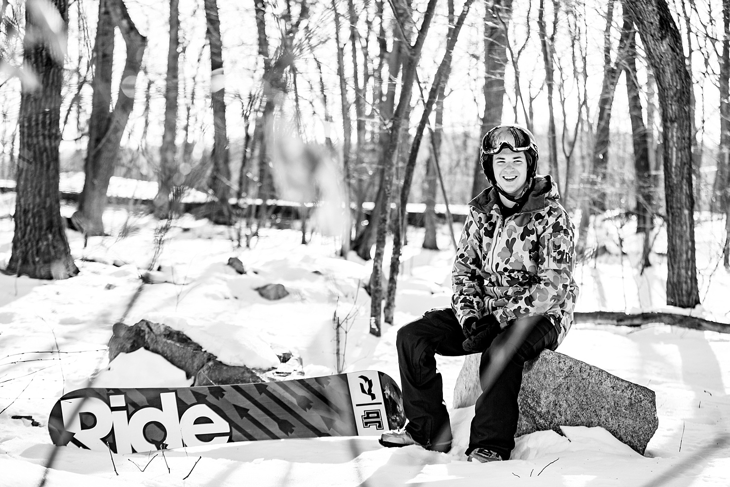 Bear Creek Mountain Resort high school snowboard senior portrait session photographer
