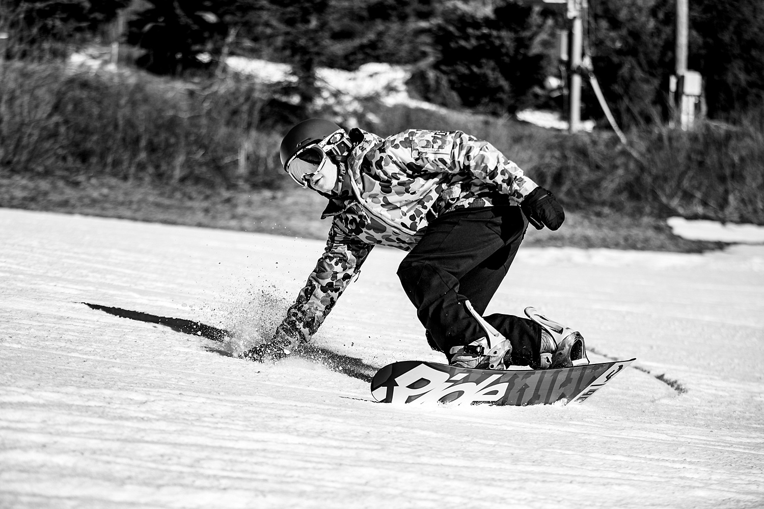 Bear Creek Mountain Resort high school snowboard senior portrait session photographer