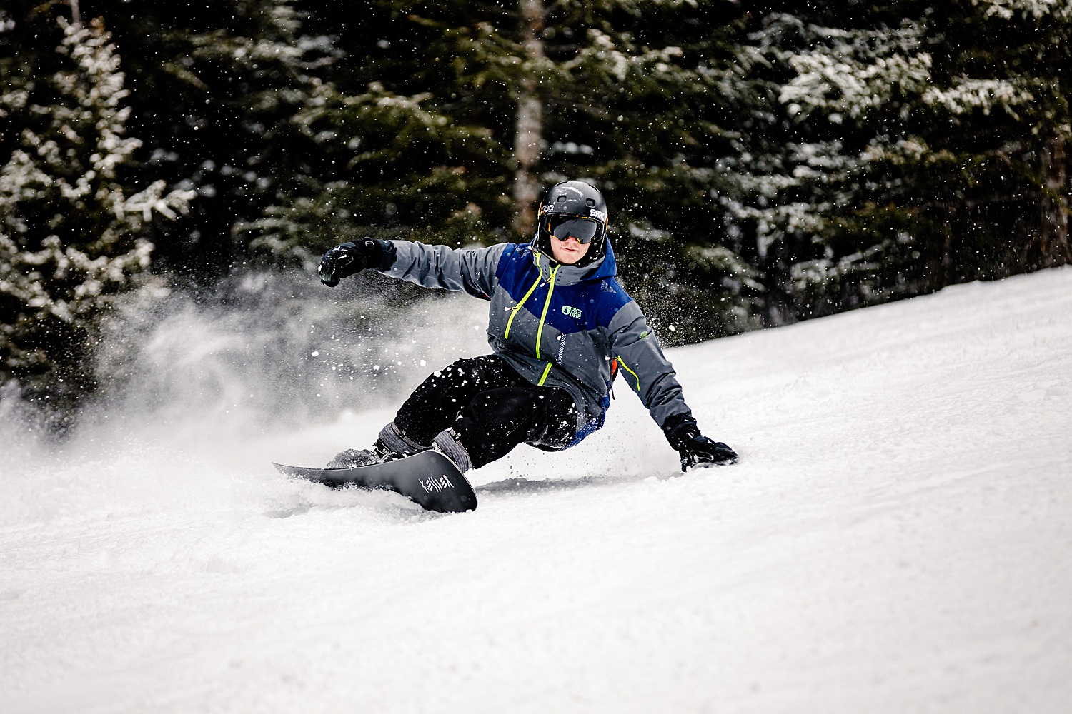 Copper Mountain Colorado snowboard senior portrait destination photoshoot photographer