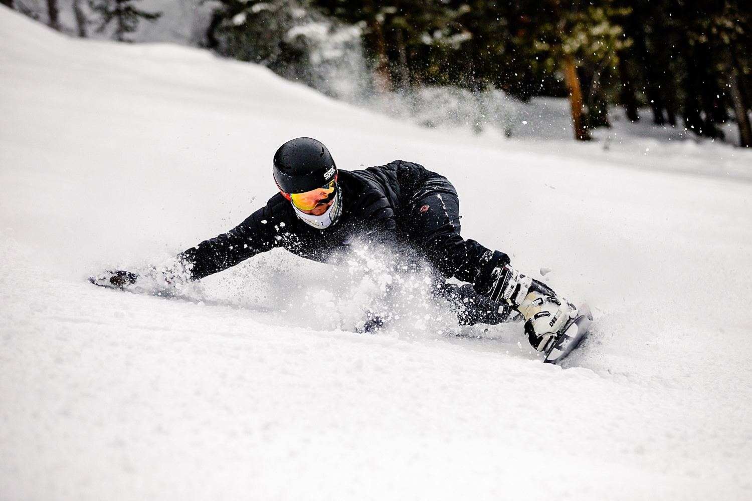 Copper Mountain Colorado snowboard senior portrait destination photoshoot photographer