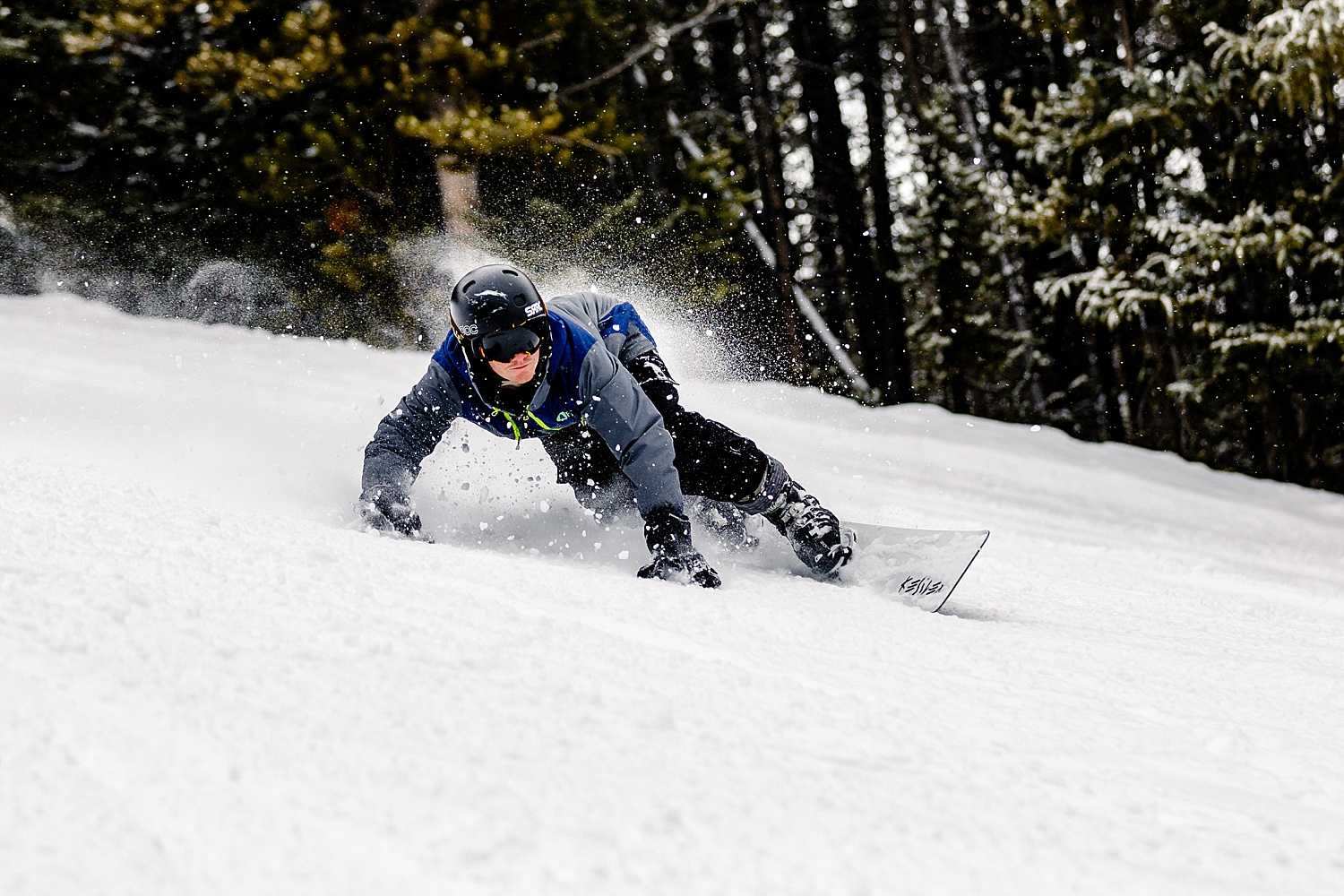 Copper Mountain Colorado snowboard senior portrait destination photoshoot photographer