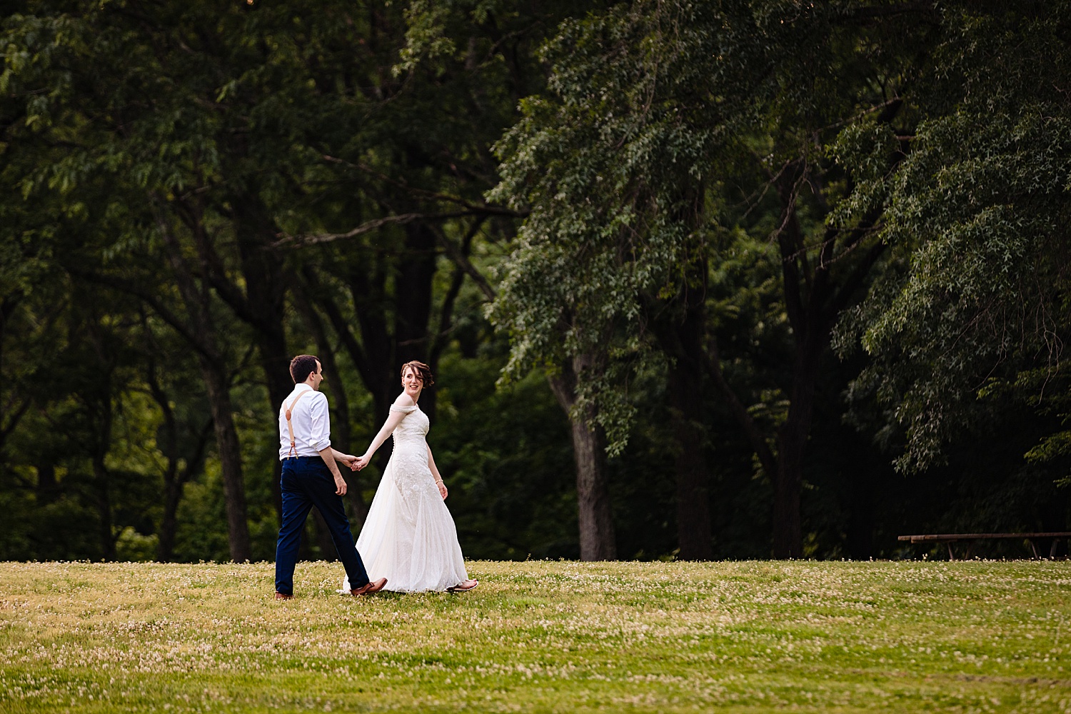 summer Tinicum Park Bucks County barn wedding photographer