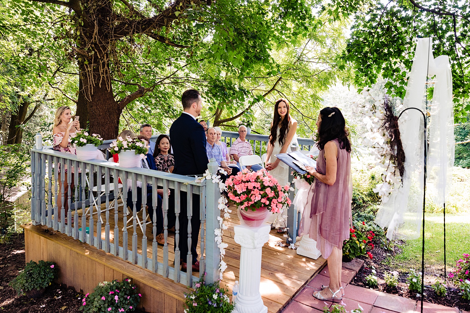 intimate Reading Pennsylvania outdoor summer backyard wedding photographer