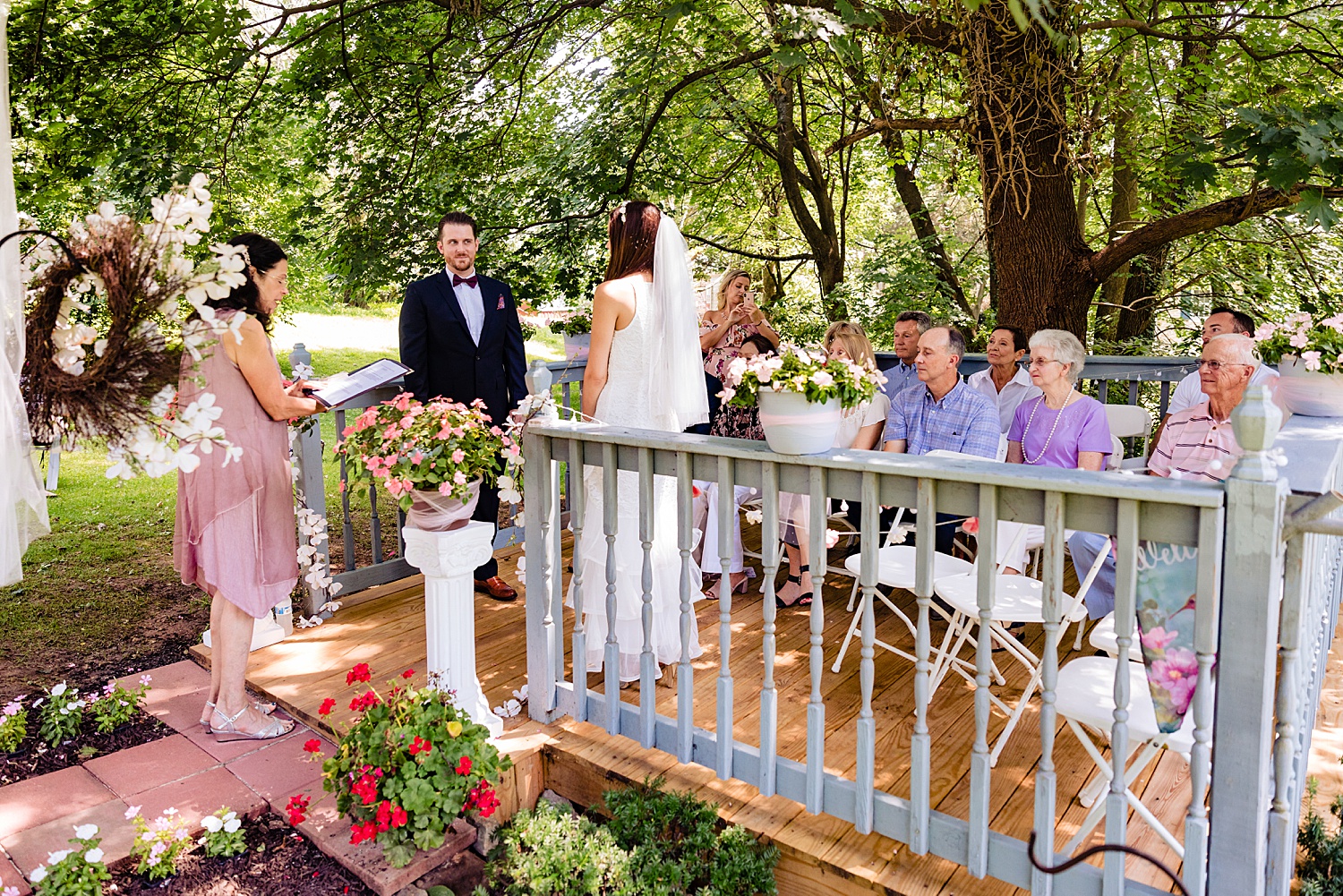 intimate Reading Pennsylvania outdoor summer backyard wedding photographer