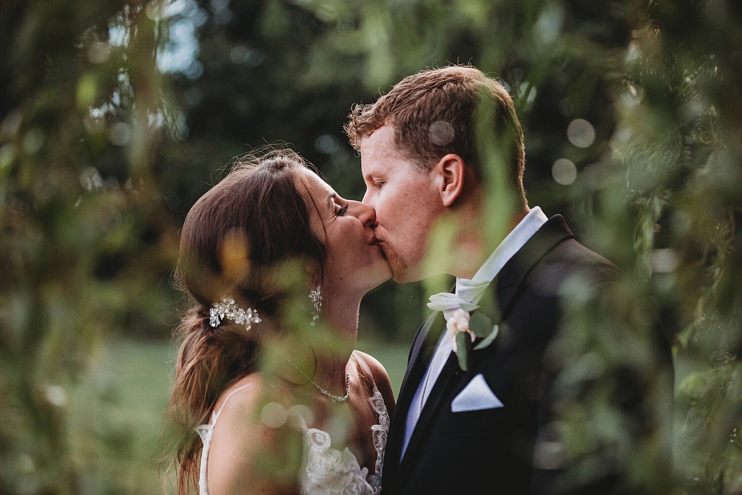 The Barn at Silverstone Lancaster Pennsylvania summer rustic wedding photographer