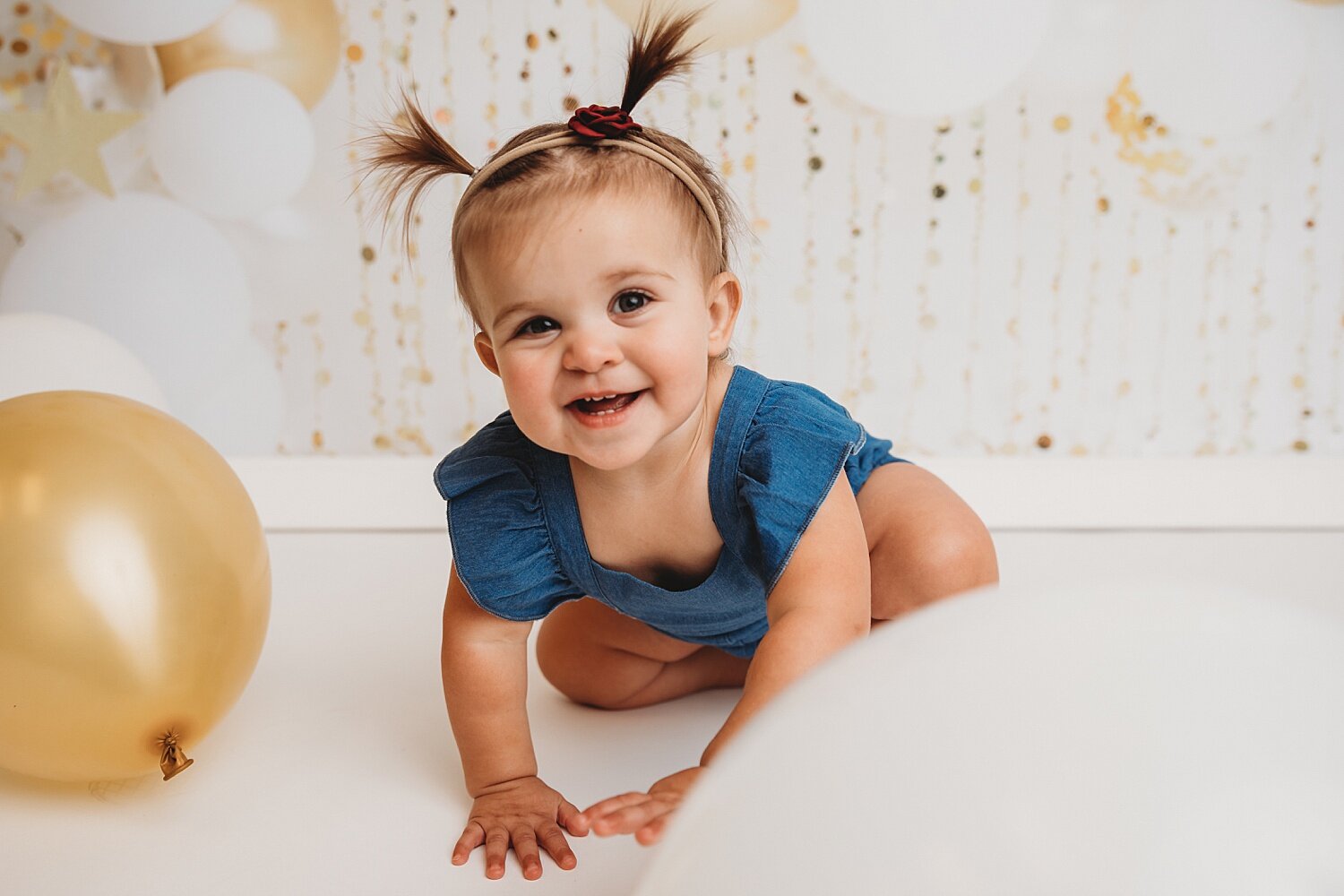 First birthday cake smash photoshoot fall pumpkin autumn Pennsylvania