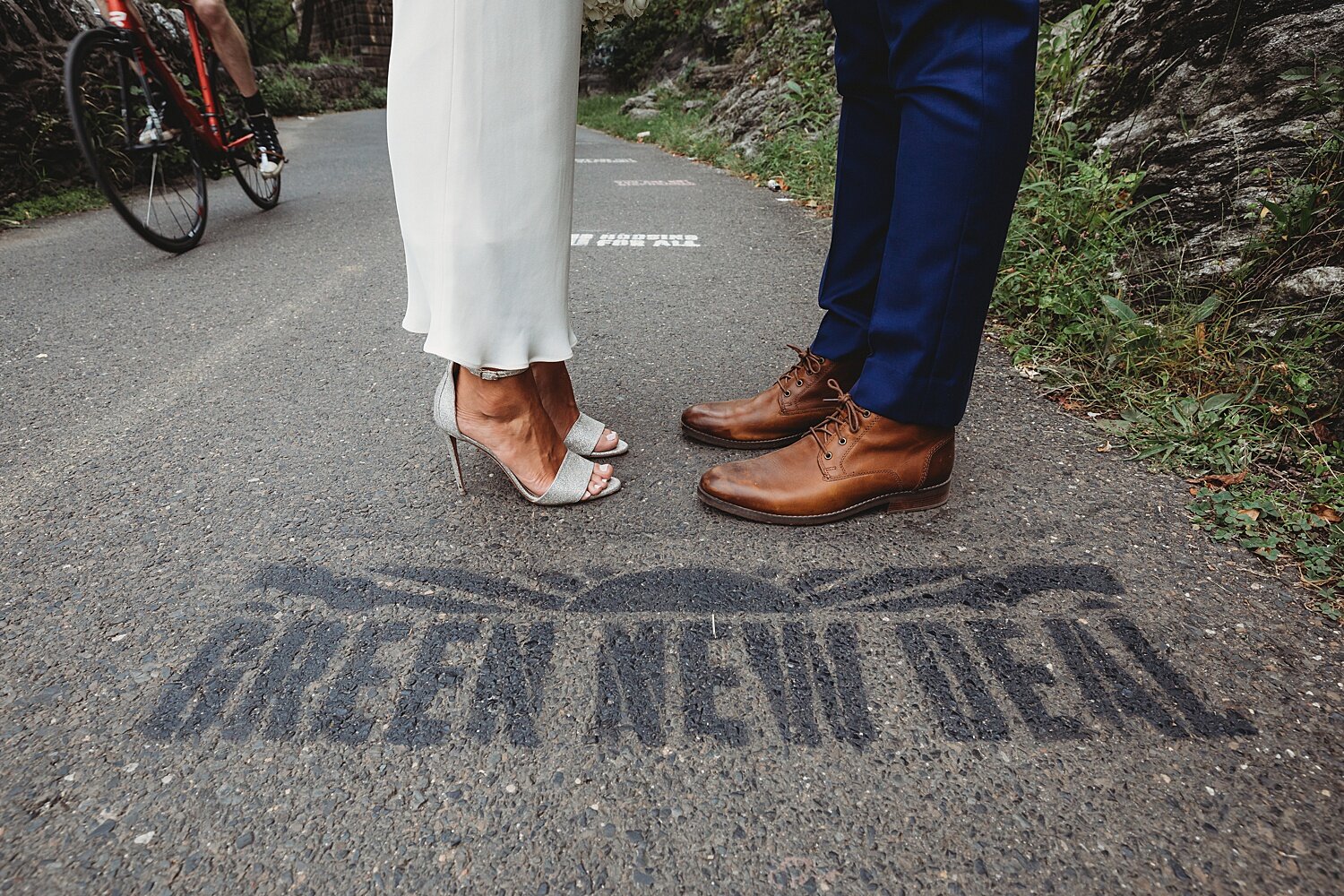 Philadelphia micro wedding elopement photographer Kelly Drive