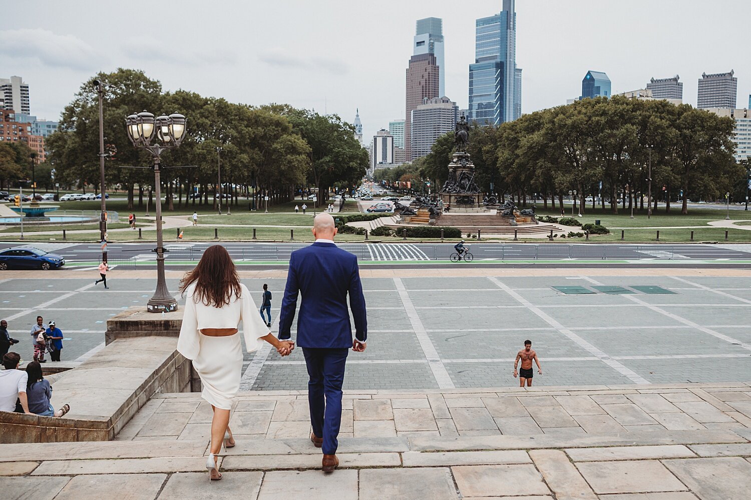 Philadelphia micro wedding elopement photographer Art Museum