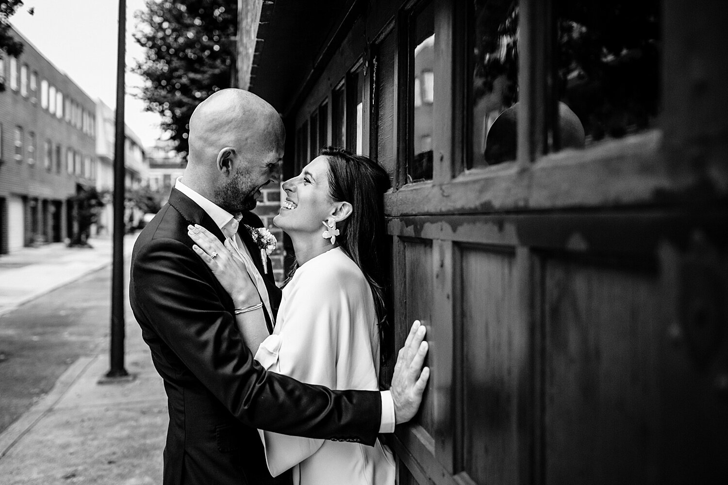 Philadelphia micro wedding elopement photographer Panama Street