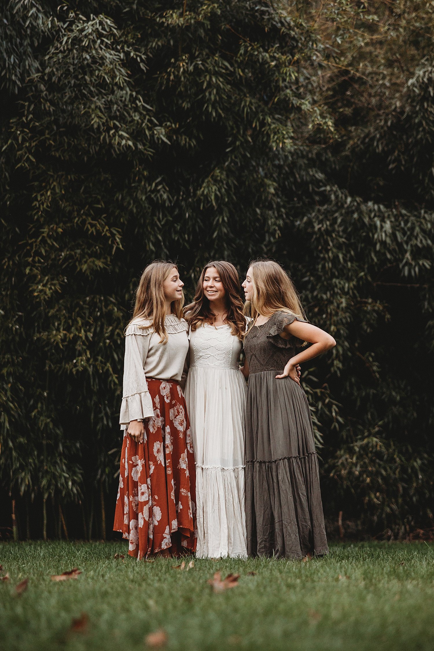 Wyomissing Berks County Pennsylvania outdoor fall family portrait photographer photoshoot twins sisters bamboo