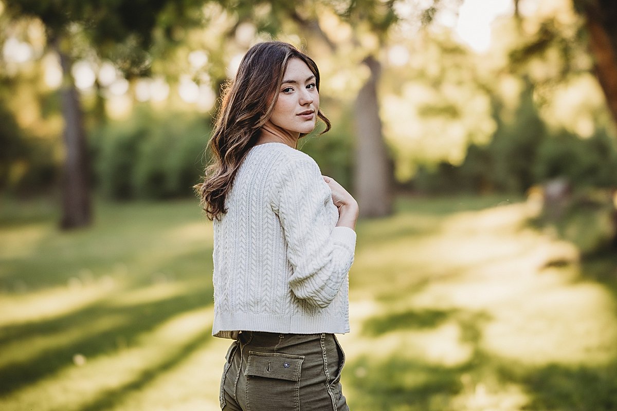 Reading Public Museum Wyomissing Berks County Pennsylvania Wilson High School Senior Portrait Photographer spring golden hour