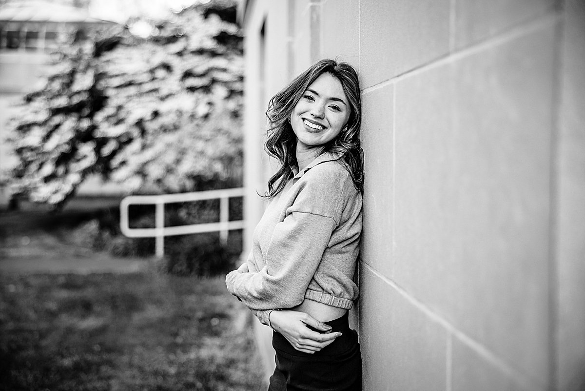 Reading Public Museum Wyomissing Berks County Pennsylvania Wilson High School Senior Portrait Photographer spring golden hour