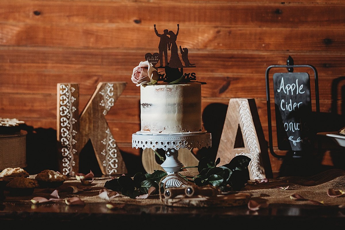 The Grove at Kempton rustic bohemian boho fall wedding Pennsylvania photographer