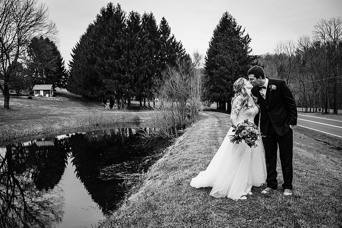 The Grove at Kempton rustic bohemian boho fall wedding Pennsylvania photographer