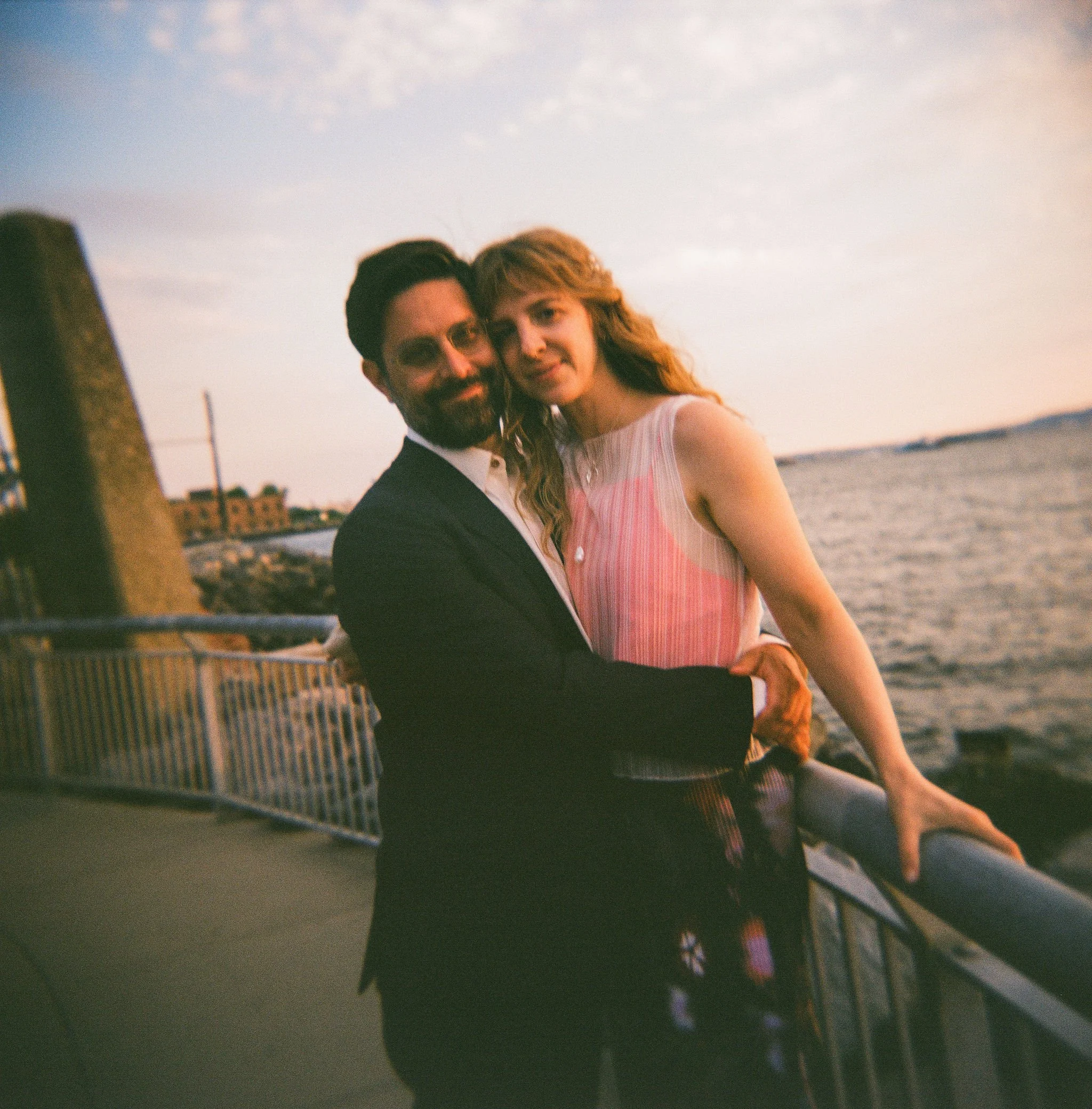 KatieandDaninloveforeverandever-ferryasagetawaycar-11.jpg