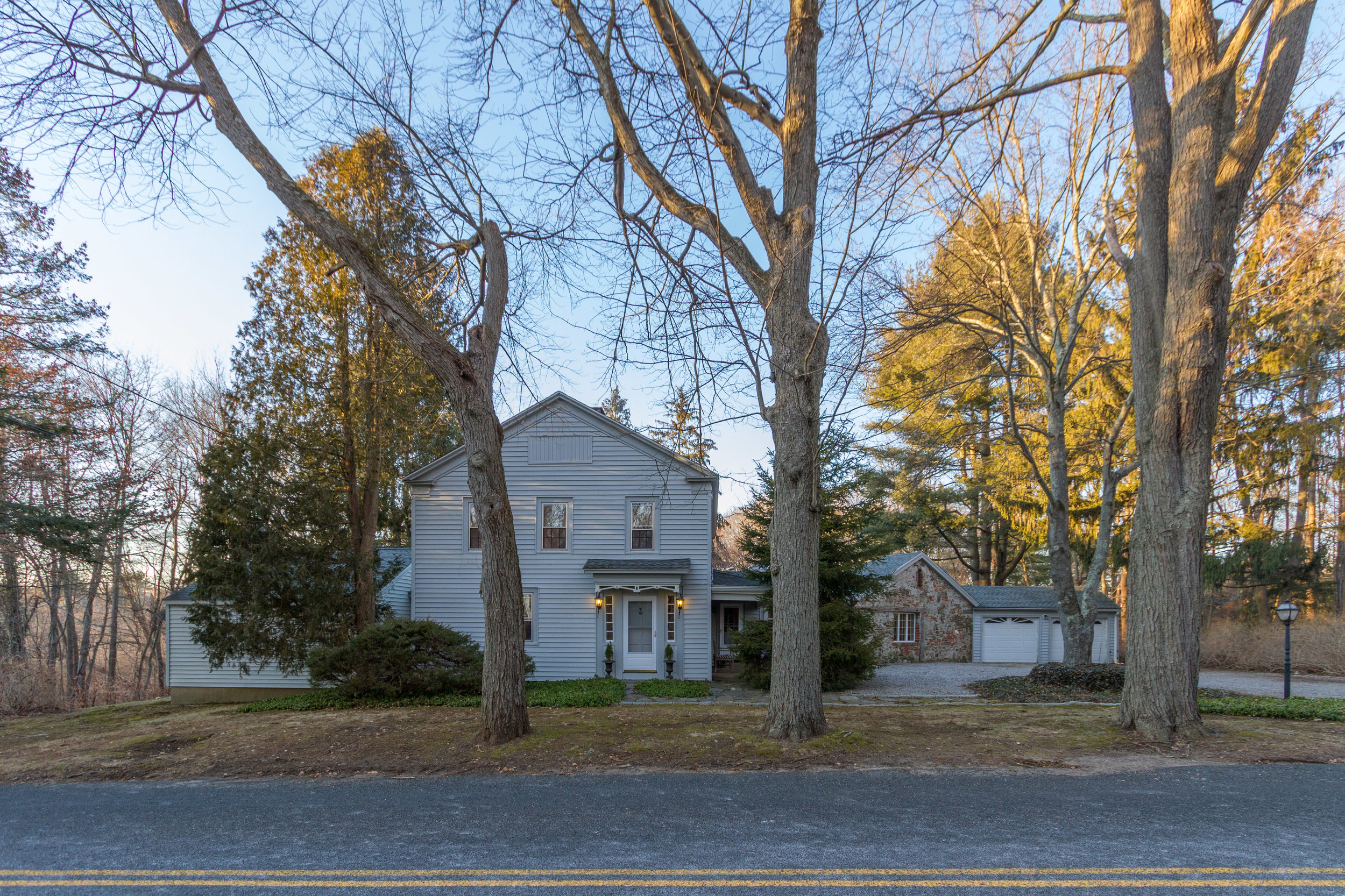 140 Banks Rd -01.jpg