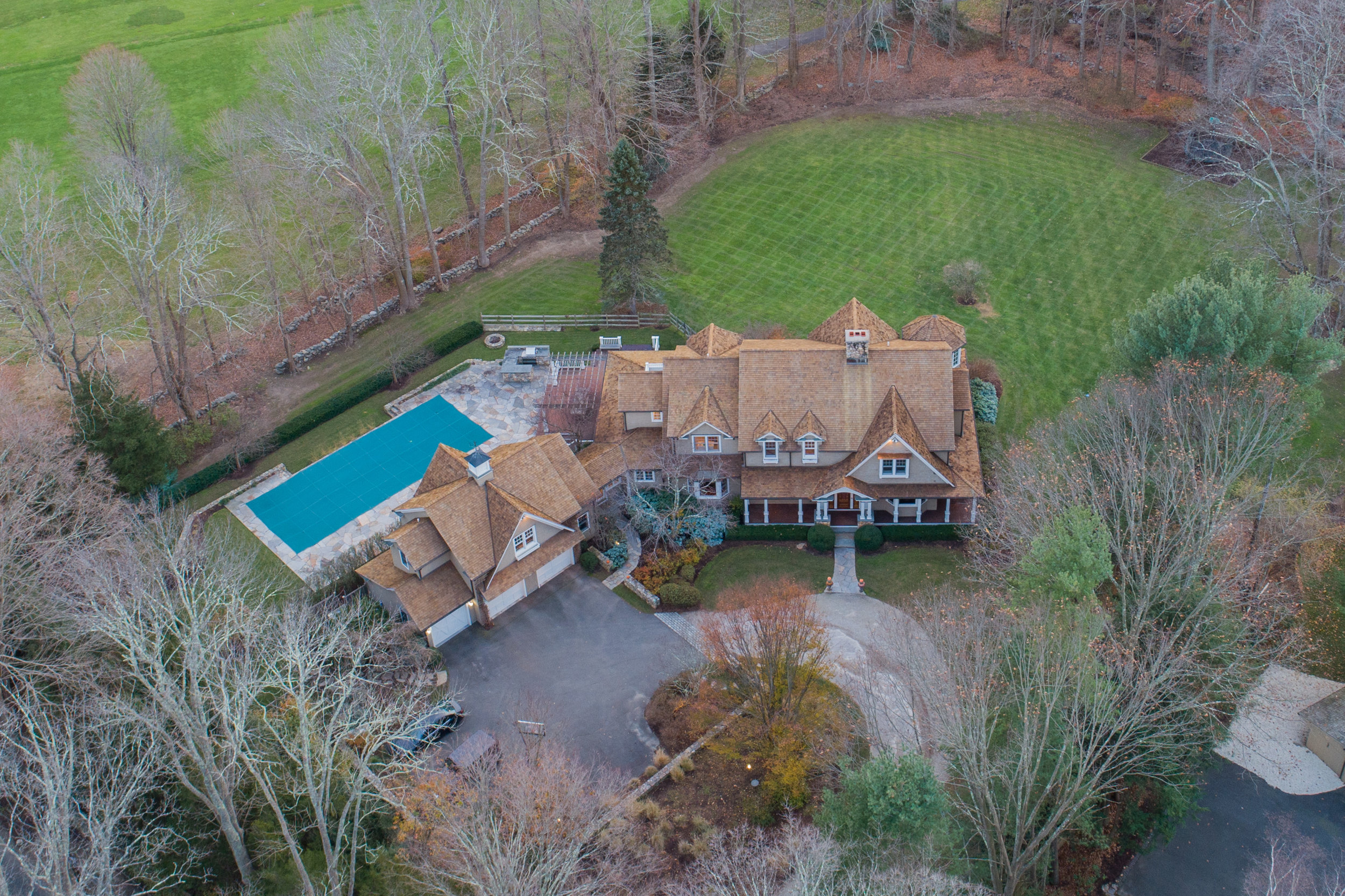 4 Wells Hill Rd aerial-3.jpg