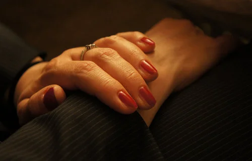 A_woman's_hands.jpeg