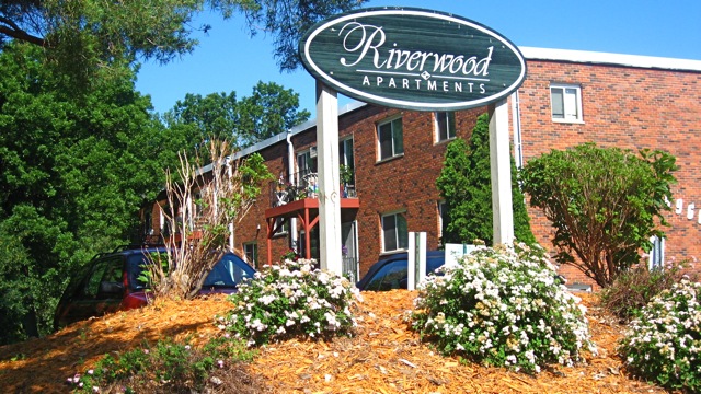 The_Riverwood_Apartments.jpg