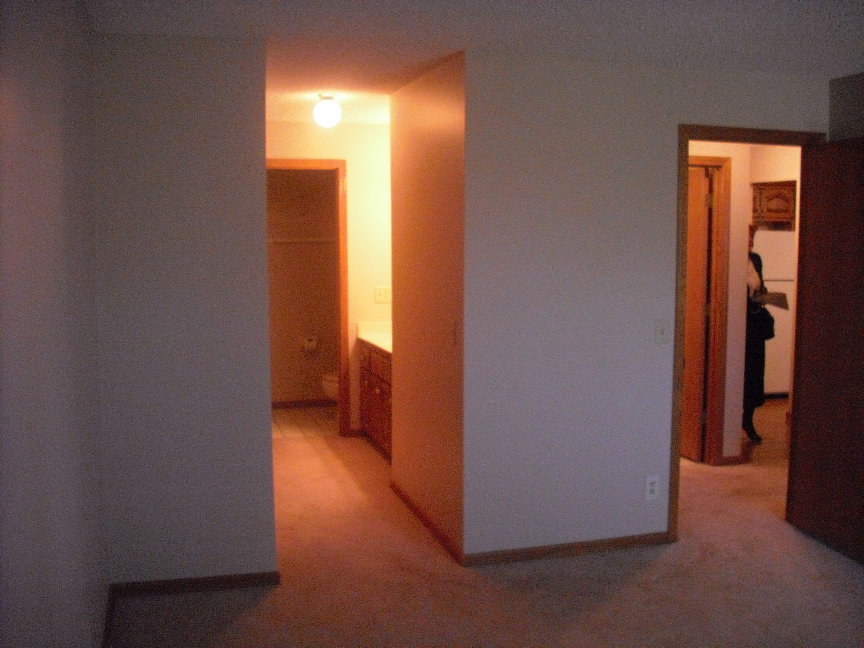 Another vacant unit-large BR and Bath.JPG