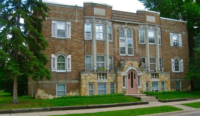 2701 Grand Ave S..jpg